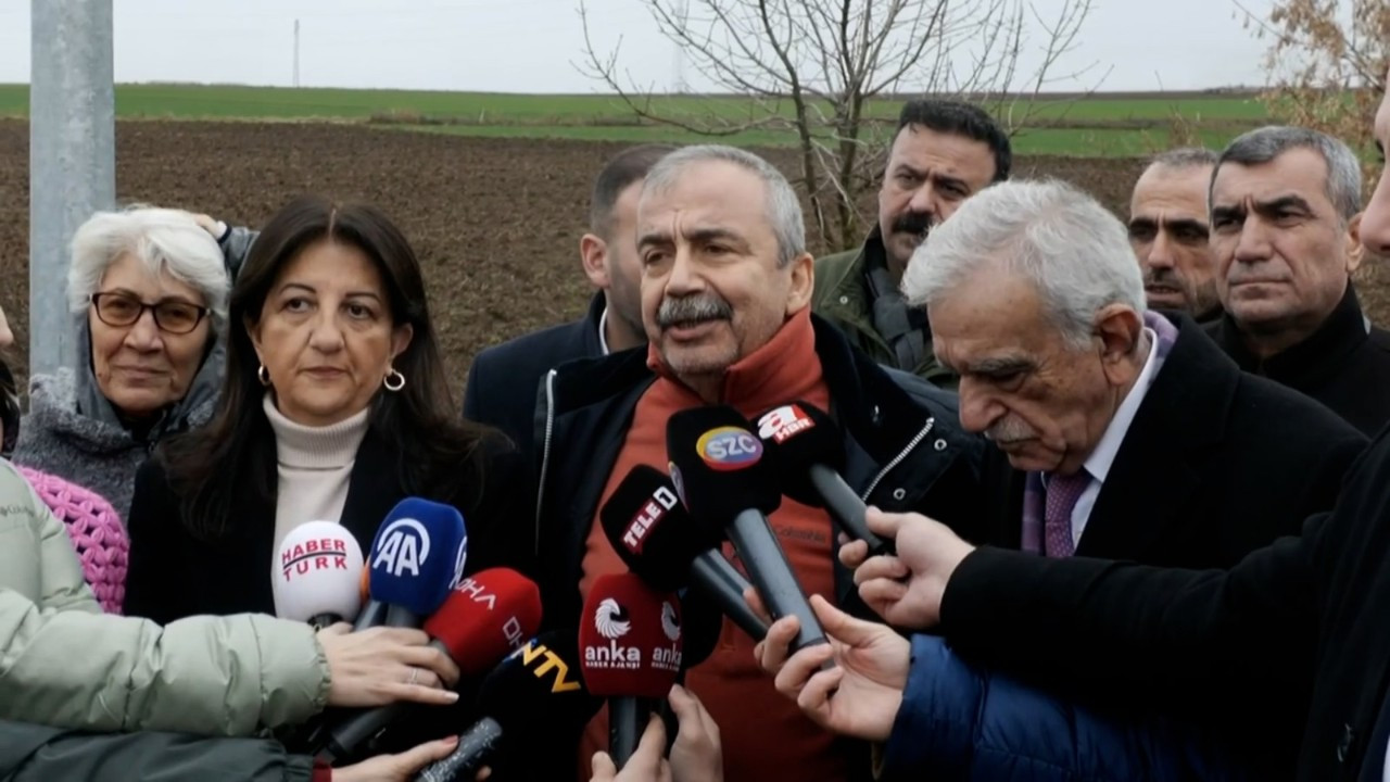 Sırrı Süreyya Önder: Belirsizlik sürecin samimi olup olmadığıyla ilgili değil, konjonktürle ilgili