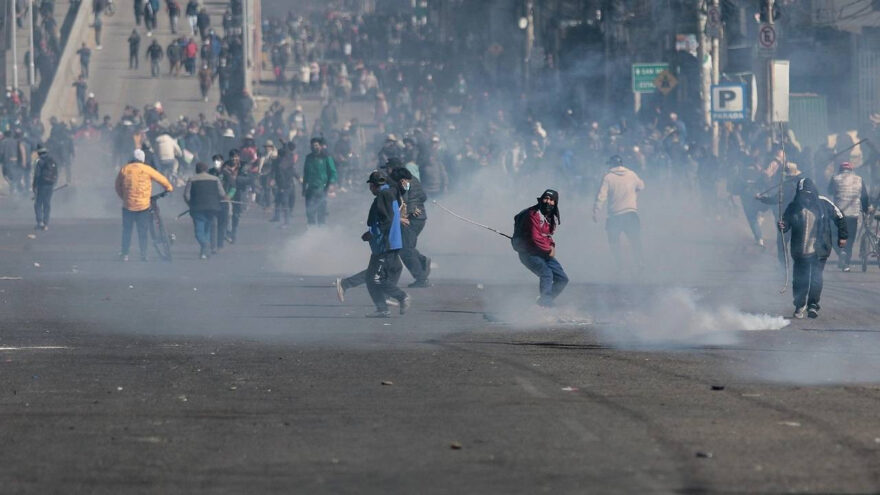 Bolivya’da Protesto Gösterileri Tırmanıyor! Başkan Paz’ın İstifası Talep Ediliyor