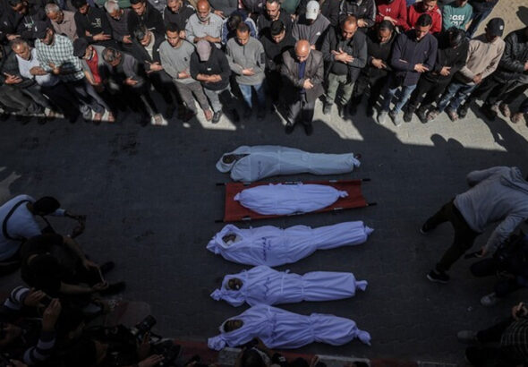 israil-saldirilarinda-hayatini-kaybeden-8-filistinli-son-yolculuguna-ugurlandi-OPzAXYXY